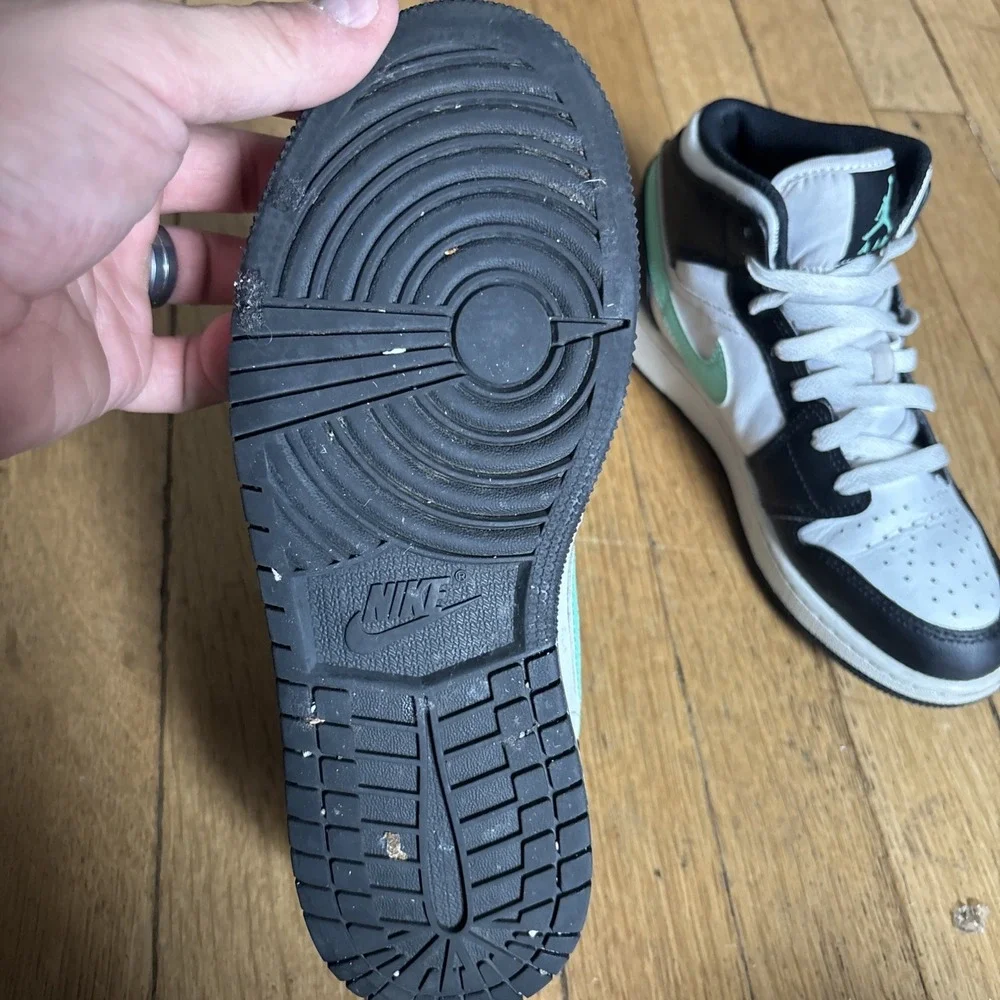 Nike Shoes Womens 6.5 Youth 5Y Air Jordan 1 Mid White Green Glow Black Sneakers